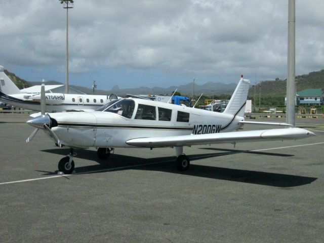 Piper Cherokee (N200GW)