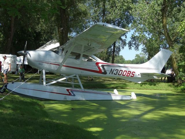 Cessna Skylane (N300BS)