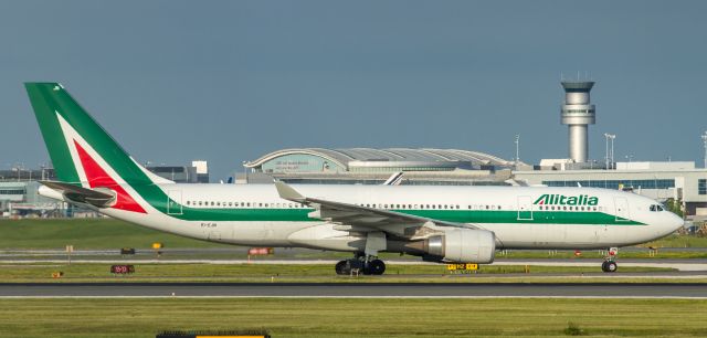 Airbus A330-200 (EI-EJN)