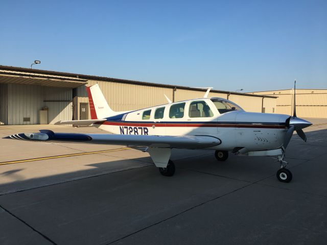 Beechcraft Bonanza (36) (N7287R)