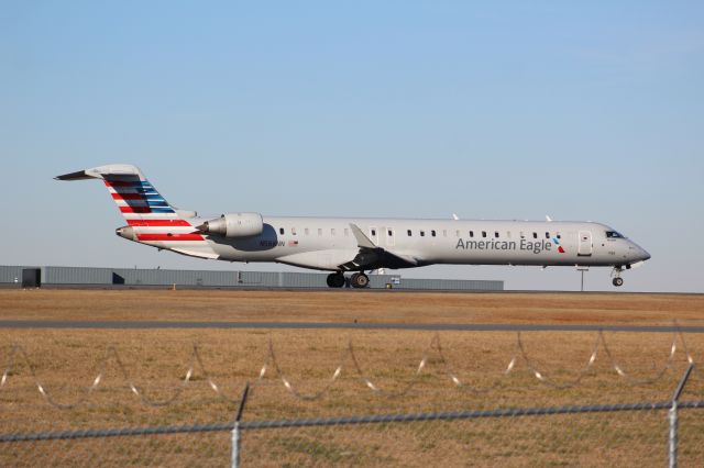 Canadair Regional Jet CRJ-900 (N566NN)