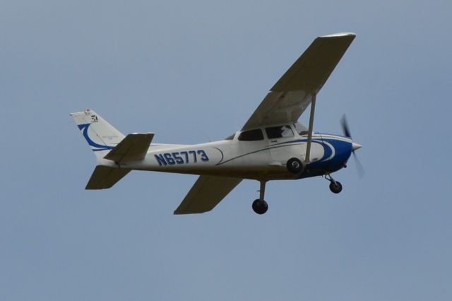 Cessna Skyhawk (N65773) - AEROWOOD AVIATION departing KJQF - 7/2/18