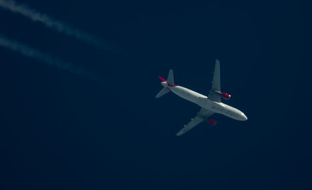 Airbus A320 (EI-DEI) - 19-9-2015.&lt;br&gt;Virgin Atlantic Airbus A320 Passes overhead West Lancashire,England,UK at 35,000ft working the shuttle route Edinburgh-London Heathrow VS3010.br /Pentax K-5.