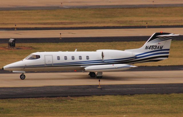 Learjet 35 (N453AM) - Taxiing at Washington-Dulles