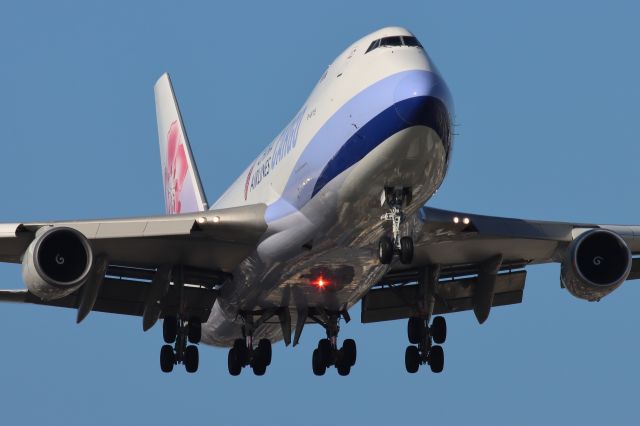 Boeing 747-400 (B-18719)