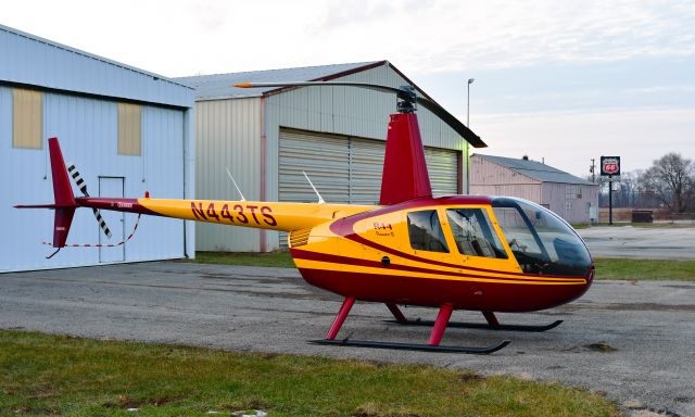 Robinson R-44 (N443TS) - Intrepid Helicopters Robinson R44 Raven II N443TS in Toledo Suburban Airport