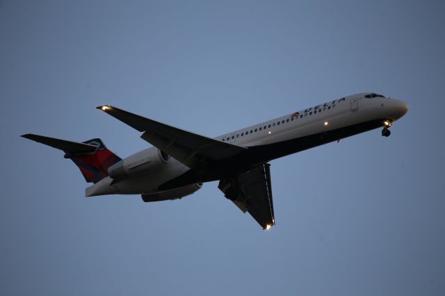 Boeing 717-200 —