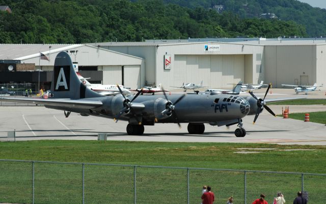 Boeing B-29 Superfortress (N529B)