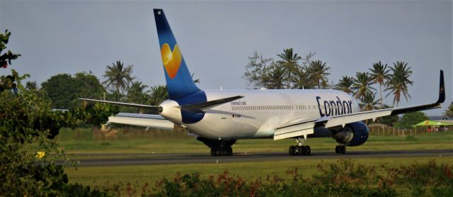 BOEING 767-300 (D-ABUK)