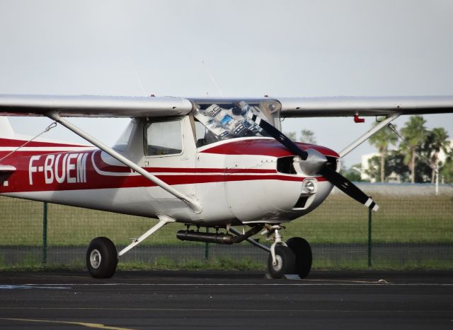 Cessna Commuter (F-BUEM)