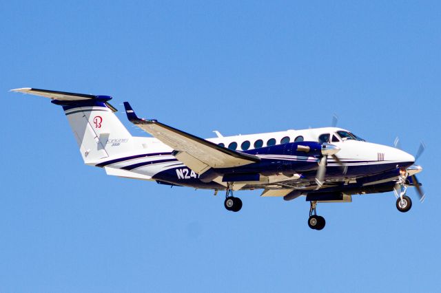 Beechcraft Super King Air 350 (N247CH)