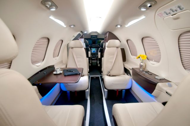 — — - PHENOM 100 EMBRAER