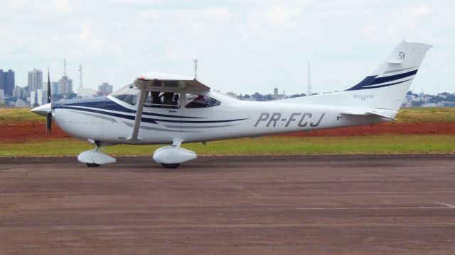 Cessna Skylane (PR-FCJ)