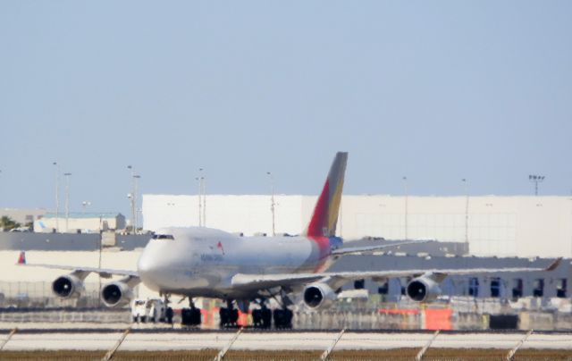 Boeing 747-400 (HL7618)