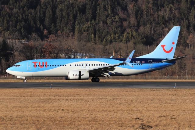 Boeing 737-800 (G-TAWC)
