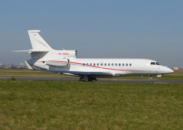 Dassault Falcon 7X (3A-MGA)