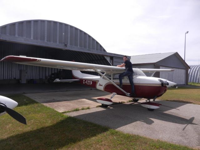 Cessna Skyhawk (C-FZTP)