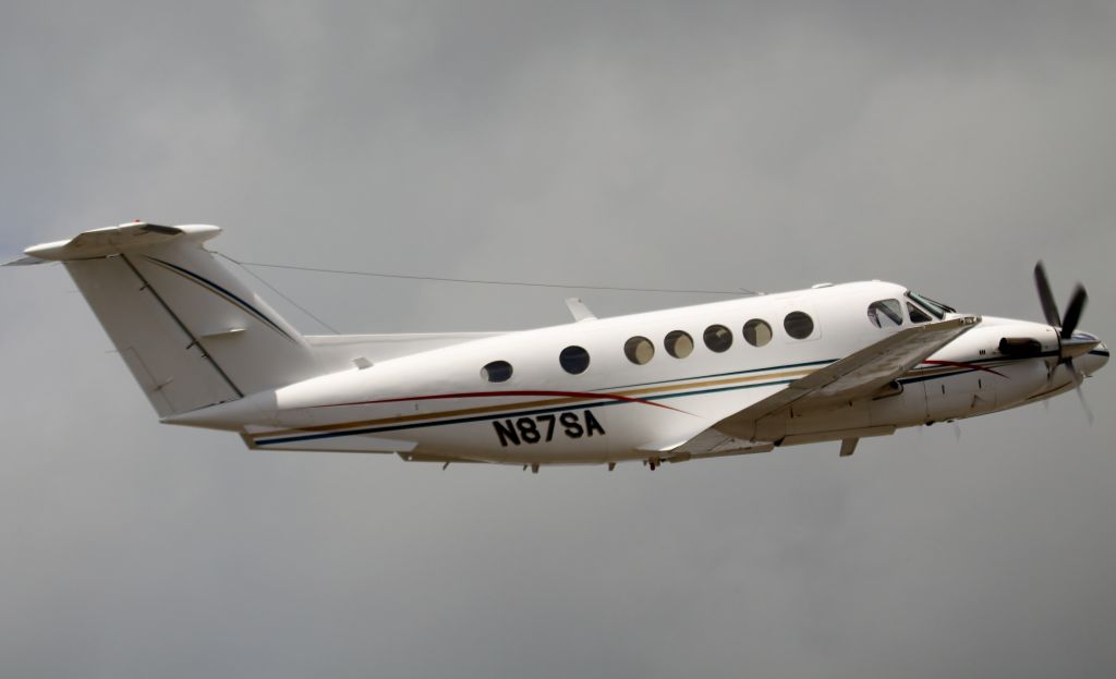 Beechcraft Super King Air 200 (N87SA)