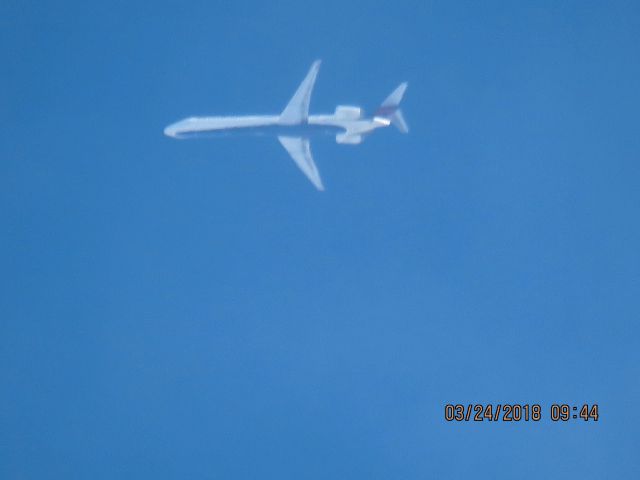 McDonnell Douglas MD-88 (N930DL)