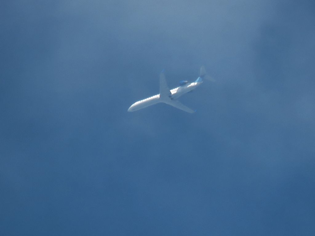 Canadair Regional Jet CRJ-700 (N553GJ)