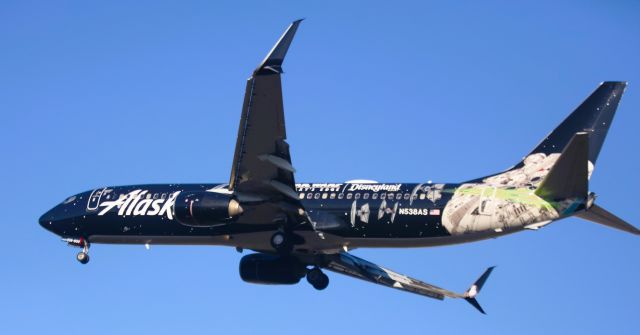 Boeing 737-800 (N538AS) - Star Wars Livery   3-29-2024