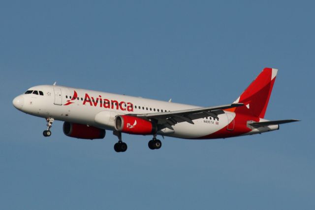 Airbus A320 (N495TA)