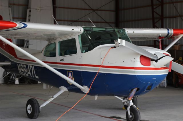 Cessna Skyhawk (N9847L) - N9847L 1986 CESSNA 172P CIVIL AIR PATROL MAXWELL AFB, ALABAMA br /KRUT Rutland - Southern Vermont Regional Airport Rutland, Vermontbr /Photo taken by Christopher Wright 