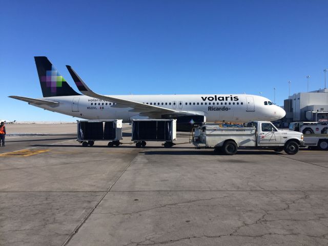 Airbus A320 (N520VL)