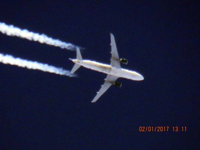 Airbus A320 (N213FR)