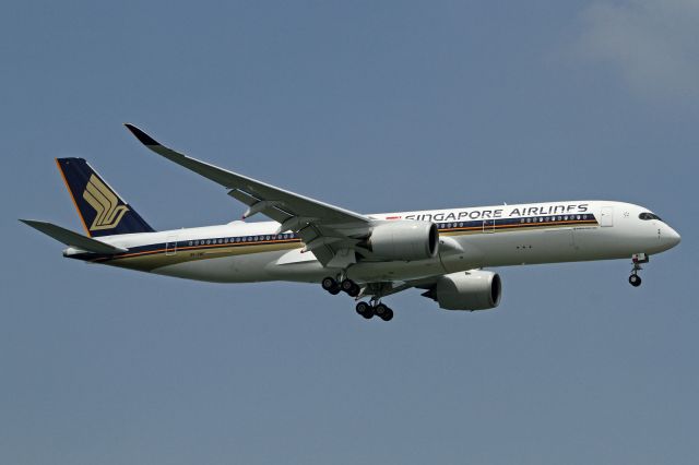 Airbus A350-900 (9V-SMC)