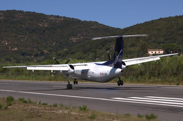 de Havilland Dash 8-300 (OE-LSB)