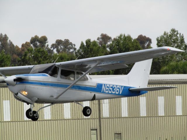 Cessna Cutlass RG (N6536V) - Taking off RWY 24