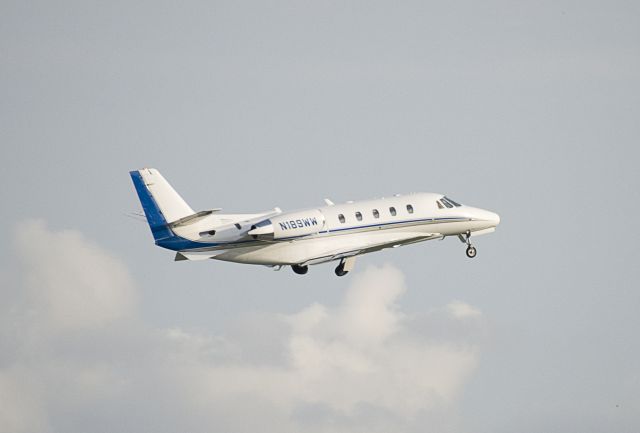 Cessna Citation Excel/XLS (N189WW) - N189WW Cessna C560XL Citation KFDK 20110925 - Veterans Airlift Command - Hero Flight - HRF9WW