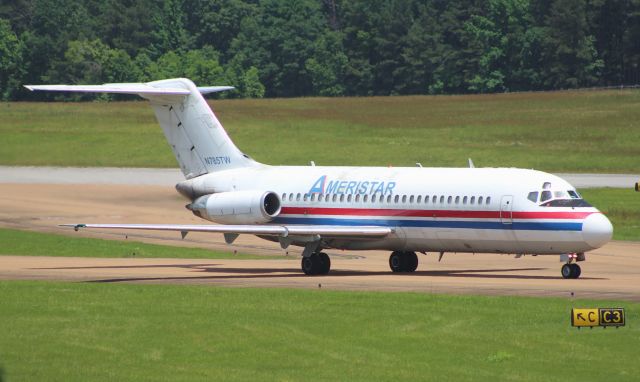 Douglas DC-9-10 (N785TW)