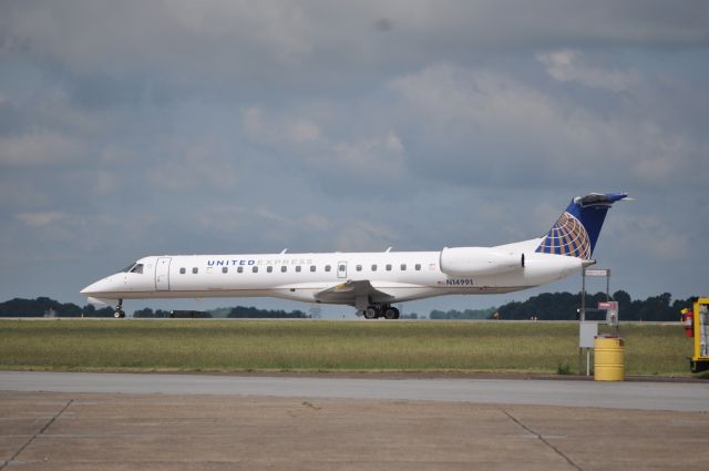 Embraer ERJ-145 (N14991)