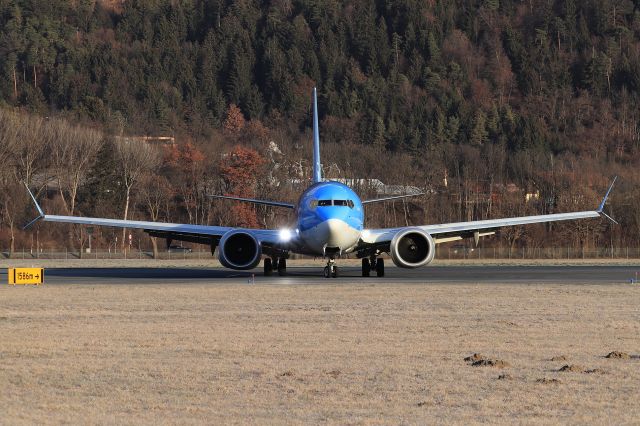 Boeing 737 MAX 8 (G-TUMS)