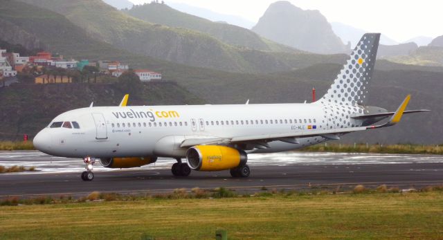 Airbus A320 (EC-MLE)