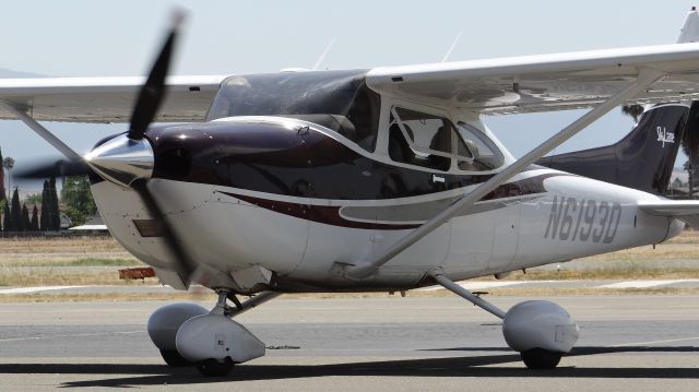 Cessna Skylane (N6193D)
