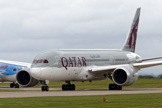 Boeing 787-8 (A7-BCP) - QTR22 waiting to depart to Doha.