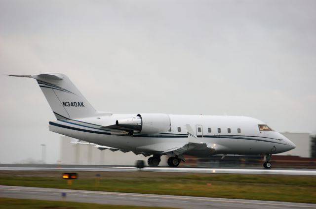 Canadair Challenger (N340AK) - Best at full size