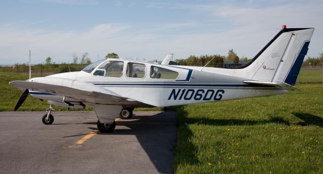Beechcraft 55 Baron (N106DG)
