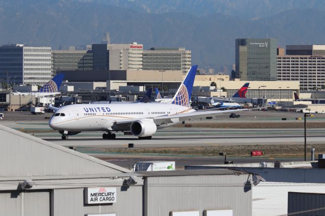 Boeing 787-8 (N20904)