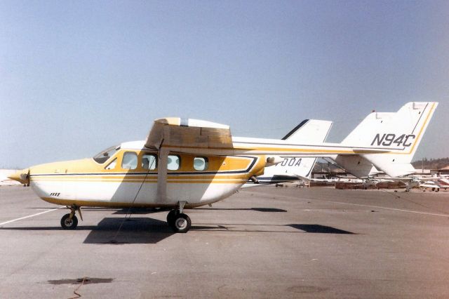 Cessna Super Skymaster (N94C) - Seen here in Jun-86.br /br /Exported to Mexico 15-Dec-97 as XB-HBB.