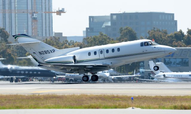 Hawker 800 (N285XP)