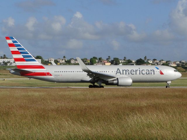 BOEING 767-300 (N383AN)