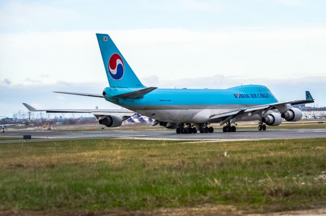 Boeing 747-200 (HL7600) - Korean Cargo 747 HL7600 departure Toronto YYZ to ANC.