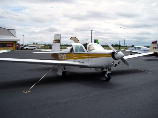 Mooney M-20 (N9281V)