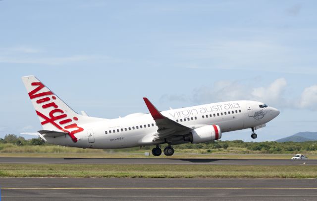 Boeing 737-700 (VH-VBY)