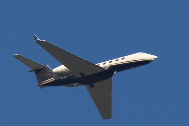 Gulfstream Aerospace Gulfstream IV (N452FX) - ON approach runway 16