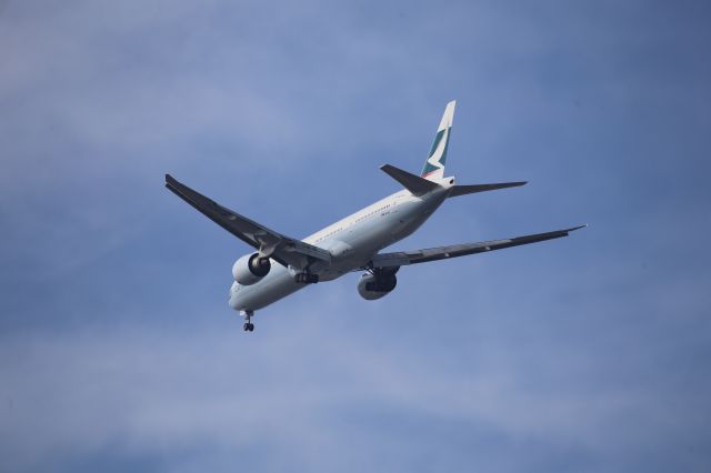 BOEING 777-300ER (B-KPG)